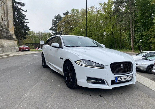 Jaguar XF cena 53000 przebieg: 161000, rok produkcji 2014 z Zgorzelec małe 92